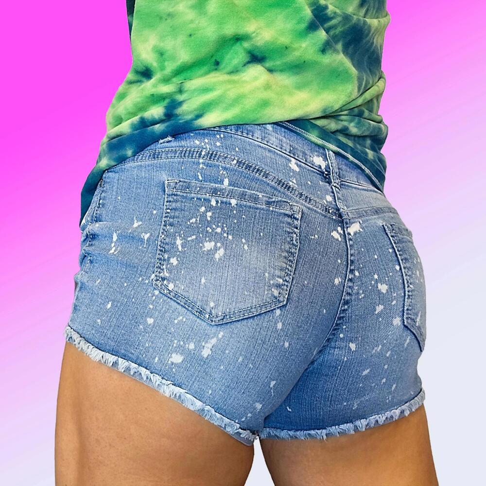 Women's Blue Spice Bleach Splatter Denim Shorts